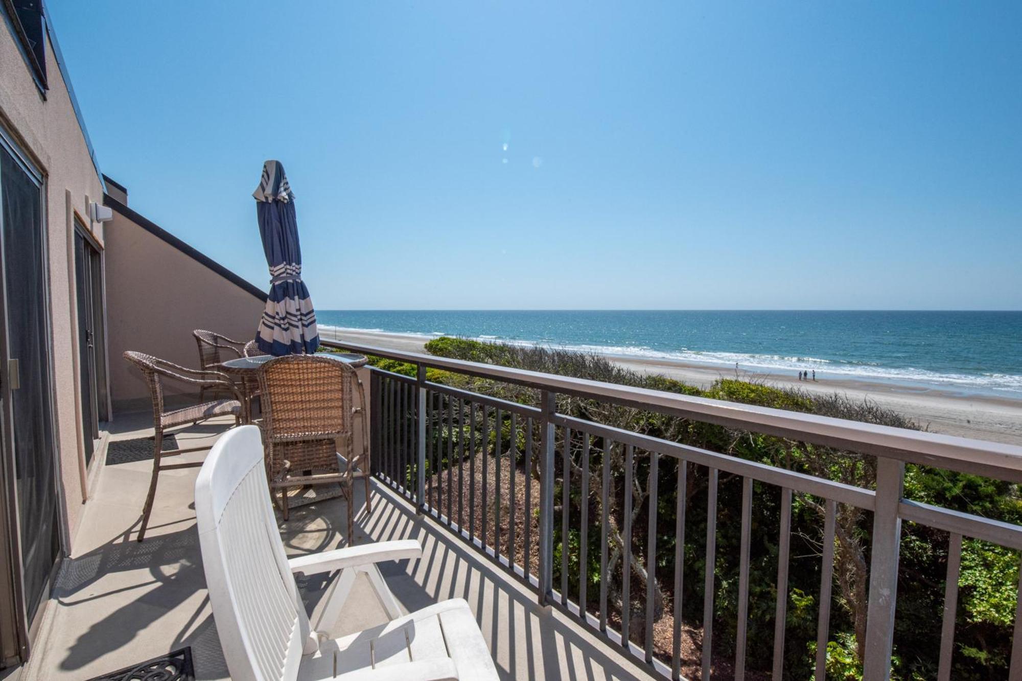 Beachwalk Pine Knoll Shores Room photo