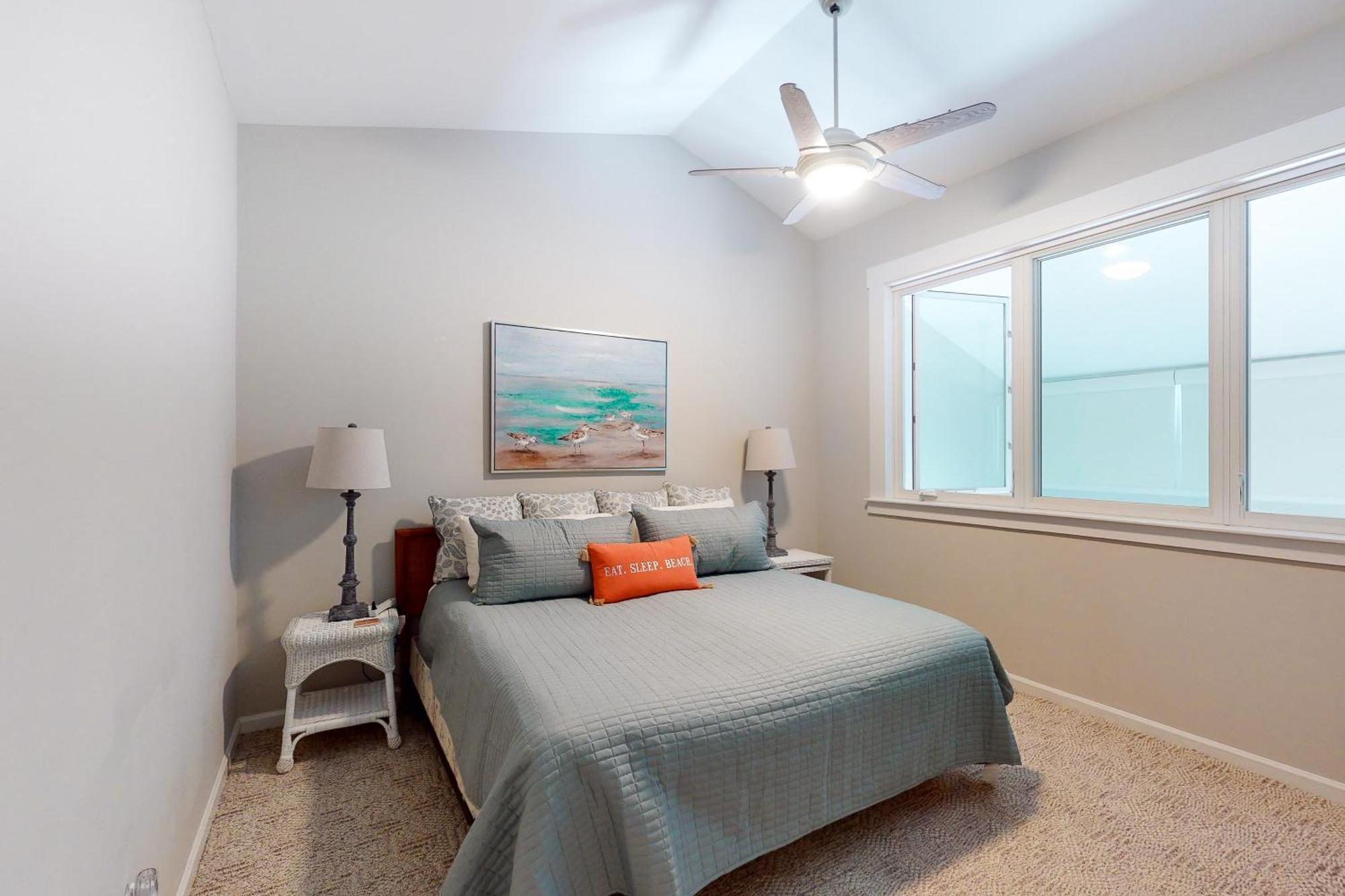 Beachwalk Pine Knoll Shores Room photo